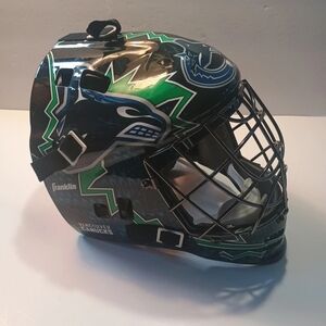 Franklin Sports VANCOUVER CANUCKS GFM1000 NHL Hockey Goalie Mask